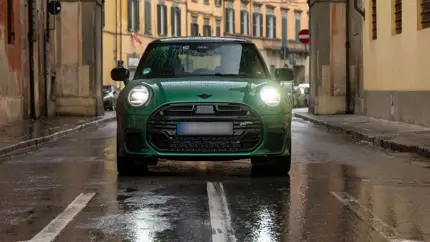 Дилеры предлагают Mini Countryman 2025 в РФ от 7,3 млн рублей