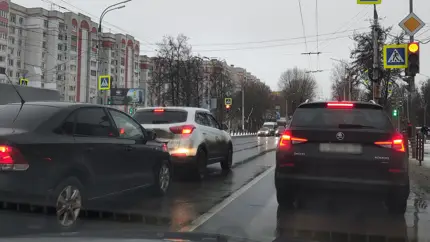 Эксперимент: на сколько литров возрастает расход у любителей резких стартов