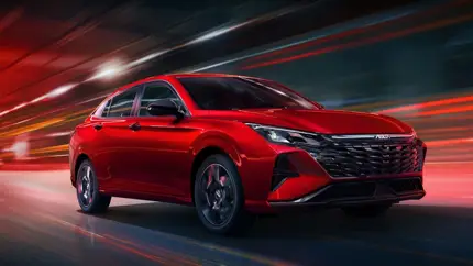 В РФ появится новый седан Dongfeng