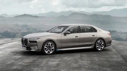 Новый BMW 7-й серии готовит неожиданный апгрейд: Mercedes и Audi останутся позади