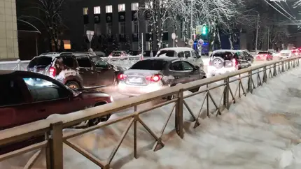 За езду зимой на летних покрышках накажет ГАИ — известна сумма штрафа