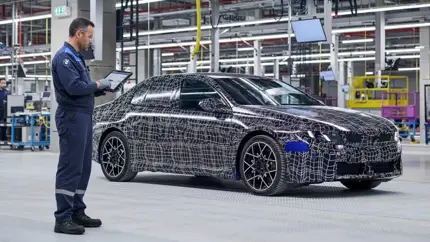 Сердце тройки BMW больше не обливается бензином: главный завод BMW перейдёт на электромобили