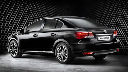 Avensis снова в игре? Toyota намекает на возвращение культовой модели в Россию