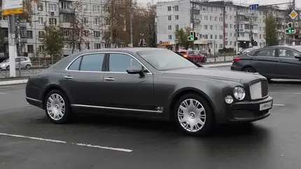 Продажи подержанных люксовых автомобилей в России растут уже седьмой год подряд