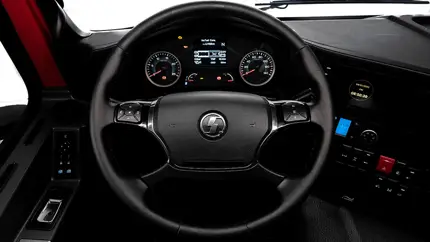 В РФ запретили продажи грузовиков Shacman SX3258