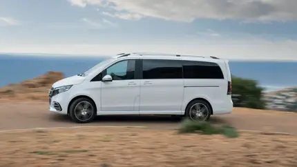 Полный привод, «дизель» на 237 сил и роскошный салон: Mercedes V-Class 2025 уже доступен в России