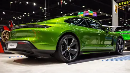 Коллективный иск против Porsche: дефект батарей Taycan ставит бренд под удар