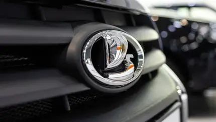 В России продается 7-летний Lada Largus тольяттинской сборки: пробег - менее 500 км
