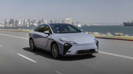 Новый Lexus ES выходит в Европу: до 581 км хода и комфорт почти как у старшего LS