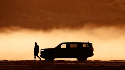 Багажник «как у Land Cruiser», но с мотором: Rivian готовит новинку