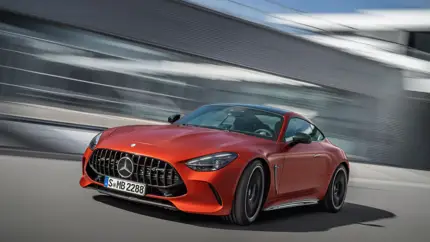 Представлен самый динамичный спорткар Mercedes-AMG в истории бренда