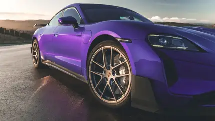 Официальных поставок нет, но бизнес остался: каков статус Porsche в РФ