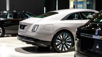Британский бренд уже не люкс: Rolls-Royce распродает машины за копейки