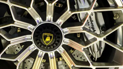 Перечислены самые продаваемые люксовые автомобили в России