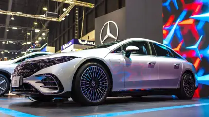 Будущее уже близко: Mercedes-Benz расширяет сеть быстрых зарядок для электромобилей