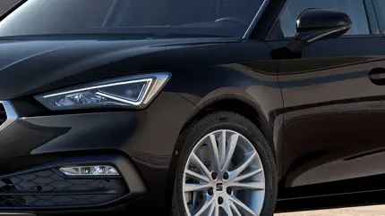 Представлен обновленный Seat Leon с новыми моторами и медиасистемой