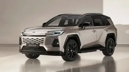 Почти 5 млн рублей: на рынок России ворвался Toyota RAV4 нового поколения