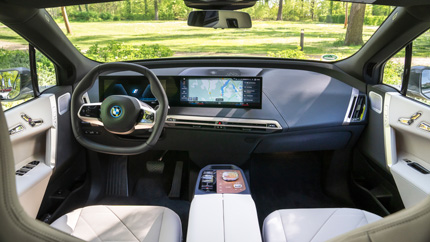 Автомобили BMW начнут работать на Android в 2023 году