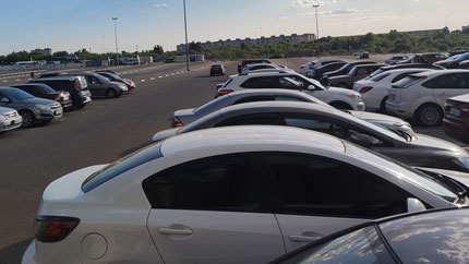 Продажи легковых авто в РФ обновят рекорд 2021 года