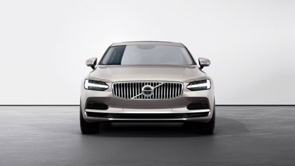 В РФ приехал новый Volvo S90 за 7,3 млн рублей