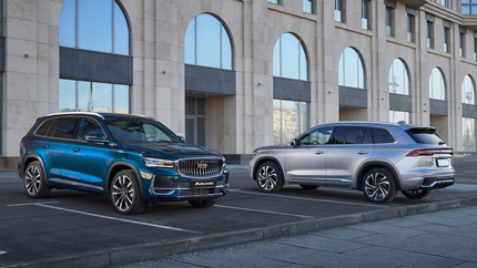 В РФ появились в продаже подозрительно дешевые кроссоверы Geely Monjaro