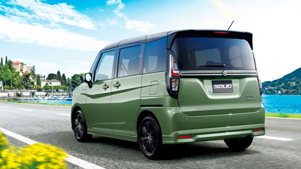 В России стартовали продажи минивэнов Suzuki по цене LADA Granta